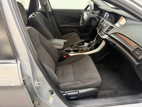 Used 2015 Honda Accord EX image 40