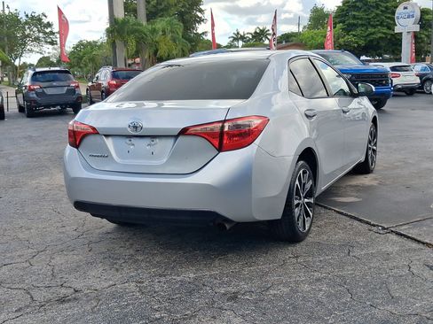 Used 2017 Toyota Corolla LE FWD image 5