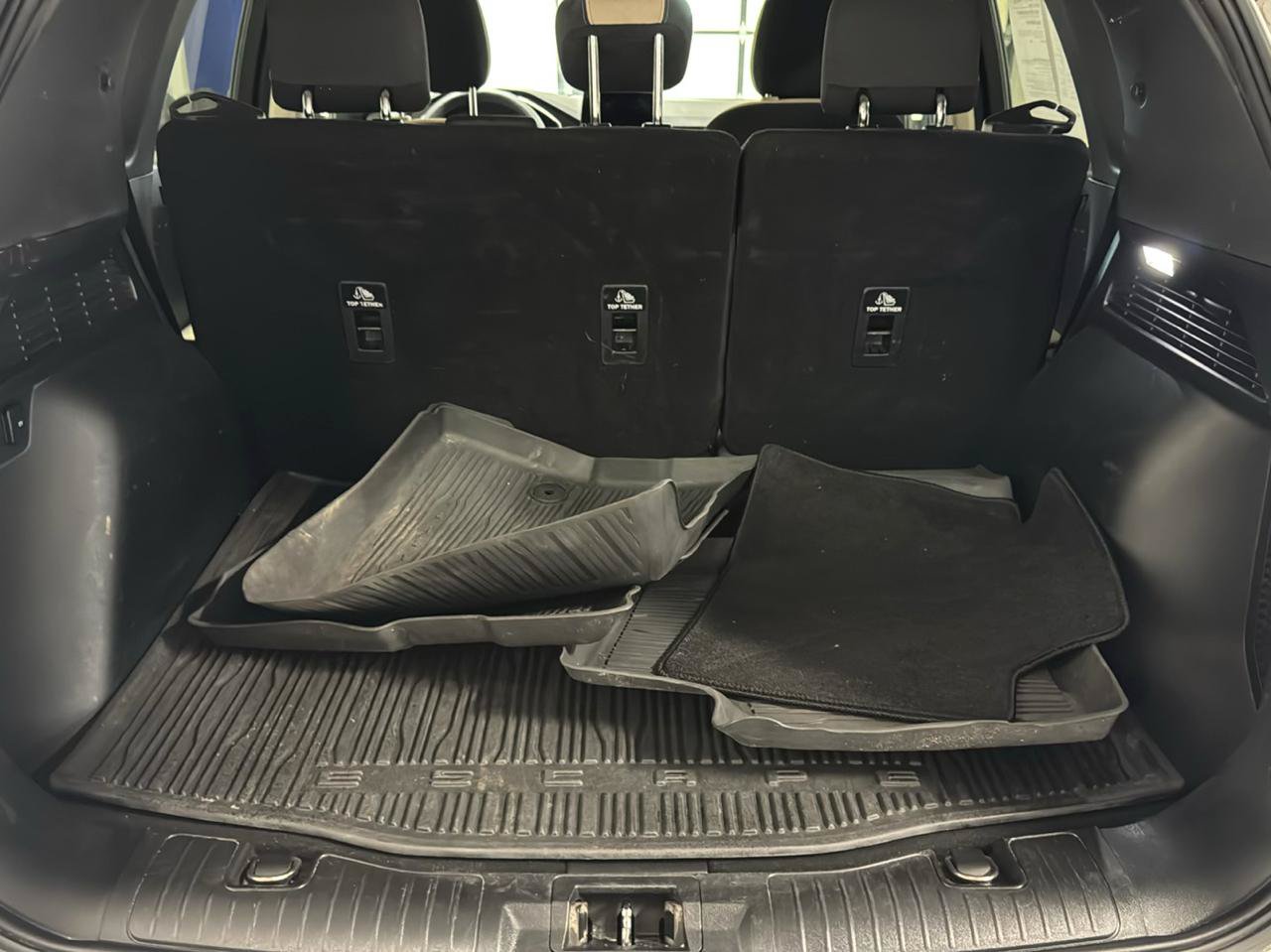 Used 2020 Ford Escape SE AWD/4WD image 8