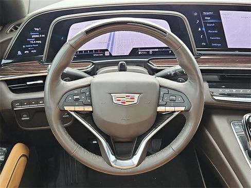 Used 2023 Cadillac Escalade ESV Premium Luxury image 6