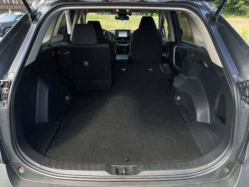 Certified 2019 Toyota RAV4 LE AWD/4WD image 24
