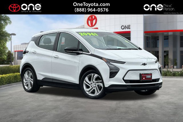 Used 2023 Chevrolet Bolt LT w/ Driver Confidence Package FWD 360° Tour