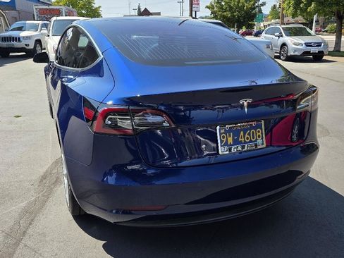 Used 2018 Tesla Model 3 Long Range RWD image 10
