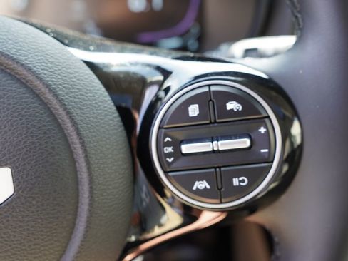 Certified 2023 Kia Soul EX FWD image 30