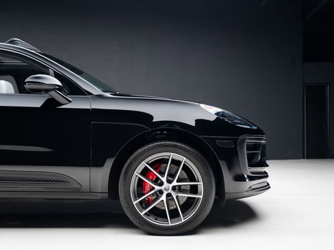 Used 2022 Porsche Macan S image 37