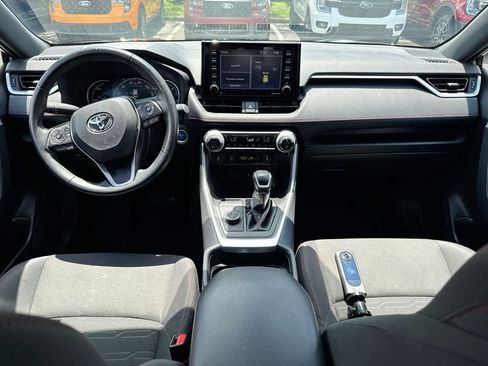 Used 2021 Toyota RAV4 SE AWD/4WD image 10