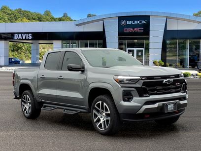Used 2023 Chevrolet Colorado Z71 w/ Z71 Convenience Package 2