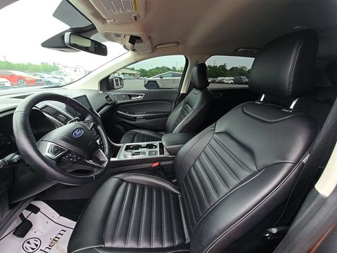 Used 2022 Ford Edge SEL w/ Convenience Package AWD/4WD image 4