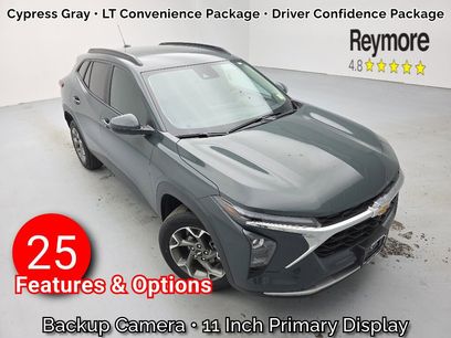 Used 2025 Chevrolet Trax LT w/ Driver Confidence Package