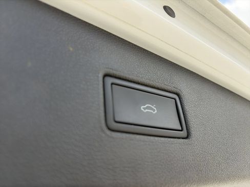 Used 2024 Volkswagen Tiguan SEL R-Line AWD/4WD image 35