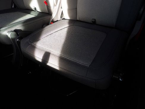 Used 2020 Ford Transit Connect XL image 31