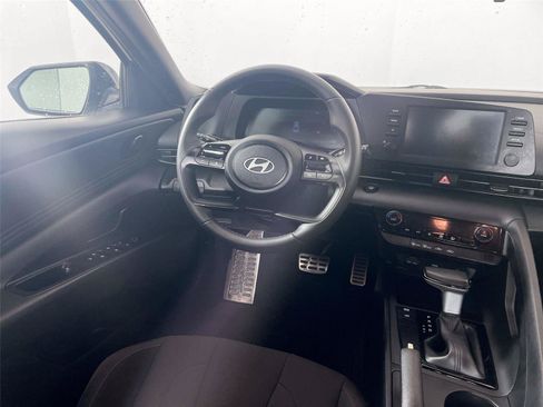 Used 2025 Hyundai Elantra Sport w/ Cargo Package FWD image 2