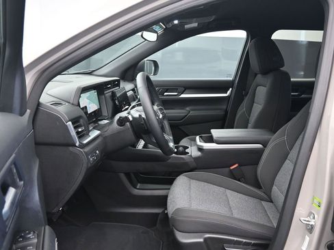 Used 2025 GMC Terrain Elevation image 20