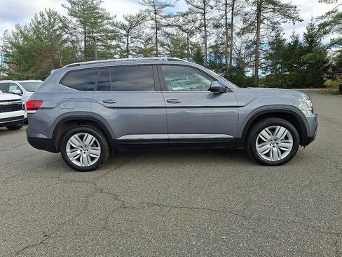 Used 2019 Volkswagen Atlas SE w/ Towing Package image 7