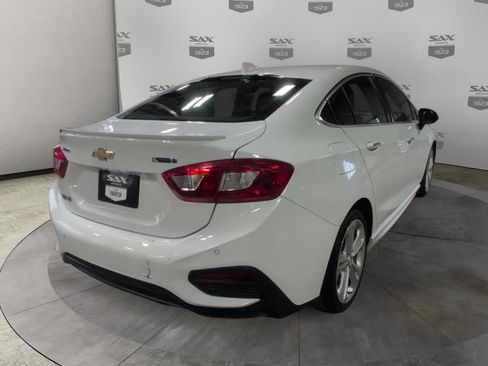 Used 2017 Chevrolet Cruze Premier FWD image 5