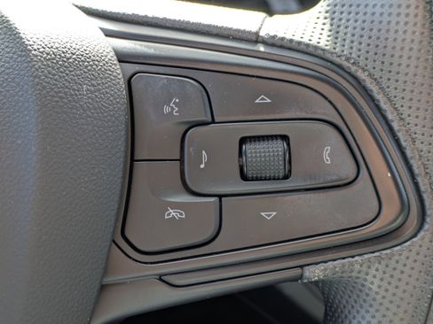 Certified 2024 Buick Envista Preferred w/ Advanced Safety Package image 27