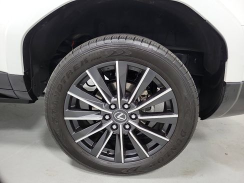 Used 2024 Lexus GX 550 w/ Cold Area Package image 8