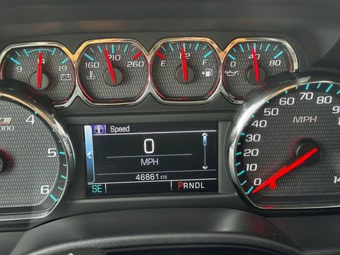 Used 2017 Chevrolet Silverado 1500 LT w/ Midnight Edition AWD/4WD image 26