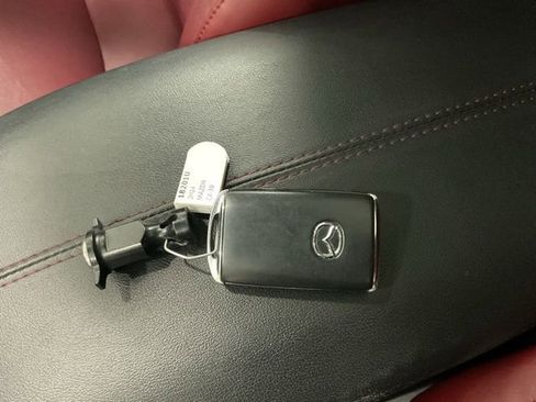 Used 2024 MAZDA CX-30 AWD 2.5 S w/ Preferred Package image 23