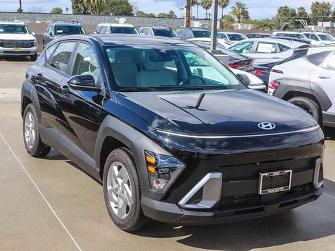 New 2026 Hyundai Kona SE image 3