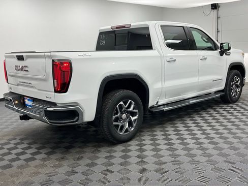 New 2026 GMC Sierra 1500 SLT w/ SLT Premium Package image 9