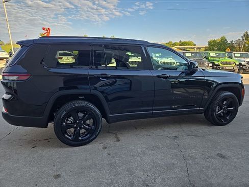 New 2025 Jeep Grand Cherokee L Limited w/ Luxury Tech Group II image 12