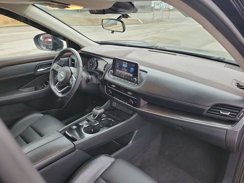 Used 2023 Nissan Rogue SV w/ SV Premium B Package image 38