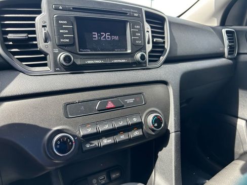 Used 2019 Kia Sportage LX FWD image 16