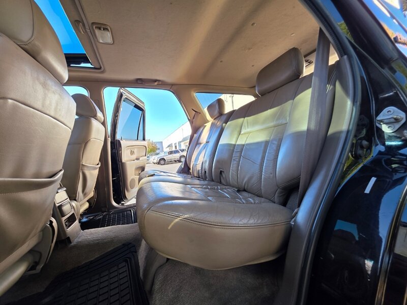 Used 2000 Toyota 4Runner Limited AWD/4WD image 15