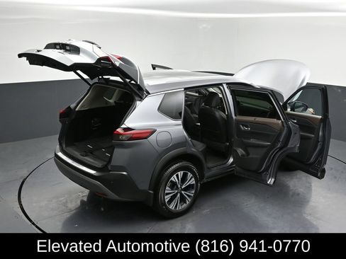 Used 2023 Nissan Rogue SV w/ SV Premium Package image 32