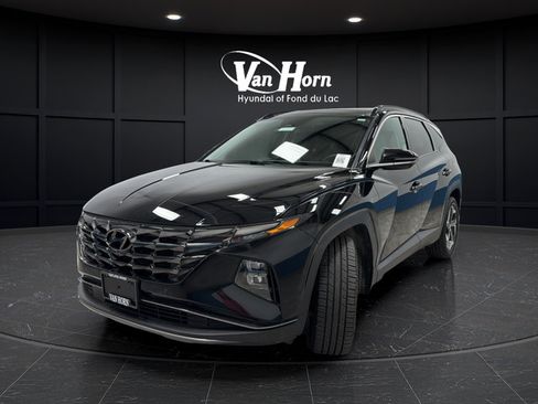 Used 2022 Hyundai Tucson Limited w/ Cargo Package AWD/4WD image 3