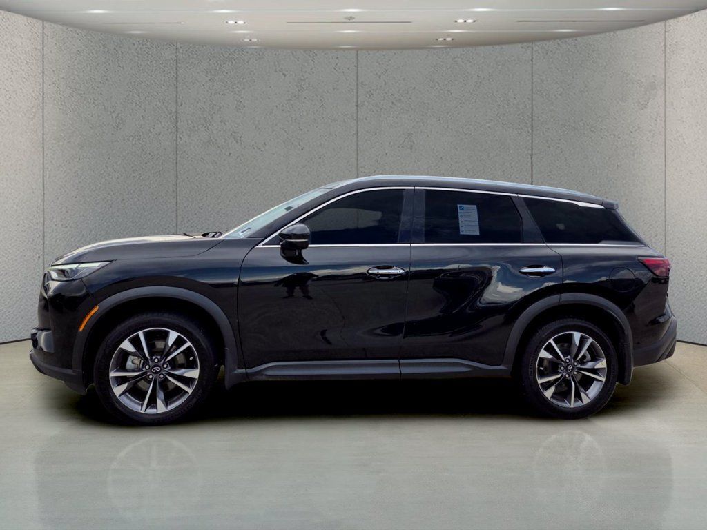 Used 2023 INFINITI QX60 Luxe w/ Cargo Package FWD image 2
