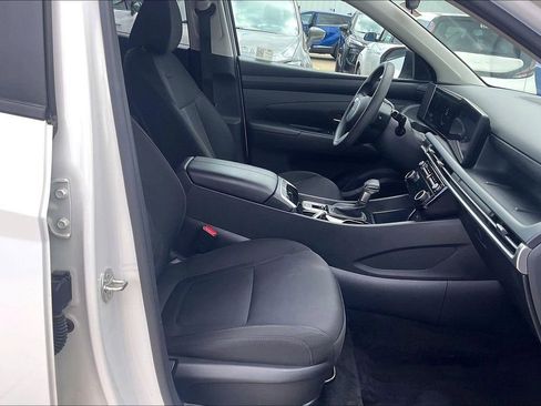 Used 2025 Hyundai Tucson SEL FWD image 7