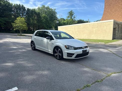 Used 2016 Volkswagen Golf 4-Door AWD/4WD image 9