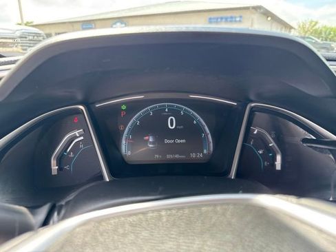 Used 2019 Honda Civic Touring image 16