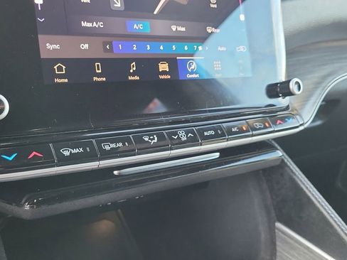 Used 2023 Jeep Wagoneer L Series II image 22