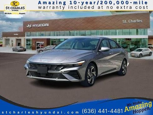 Used 2025 Hyundai Elantra Limited FWD image 1