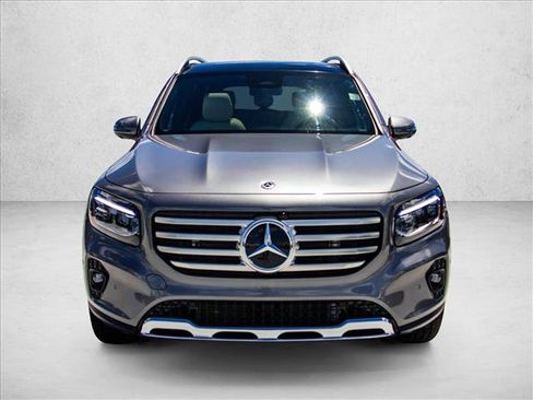 New 2026 Mercedes-Benz GLB 250 4MATIC image 2