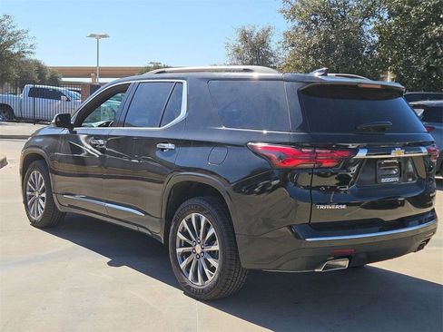 Used 2022 Chevrolet Traverse Premier image 7