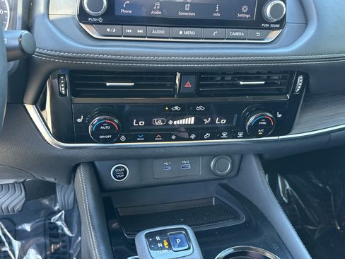 Certified 2021 Nissan Rogue SL FWD image 26
