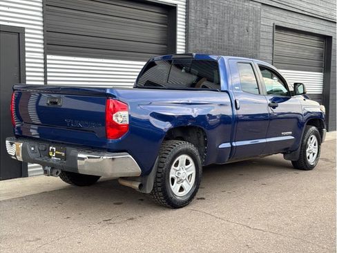 Used 2015 Toyota Tundra SR5 w/ Tow Package image 10