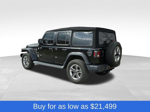 Used 2018 Jeep Wrangler Unlimited Sahara AWD/4WD image 8