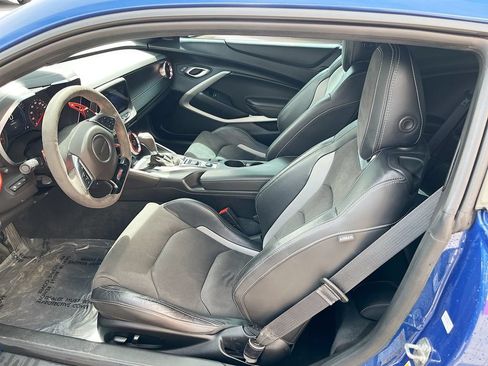 Used 2022 Chevrolet Camaro SS RWD image 21