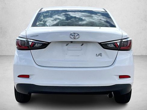 Used 2017 Toyota Yaris iA image 4