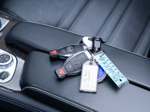 Used 2014 Mercedes-Benz SL 63 AMG image 17