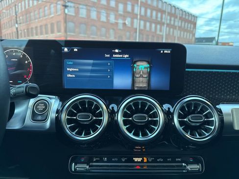 Certified 2024 Mercedes-Benz GLB 250 GLB 250 image 33