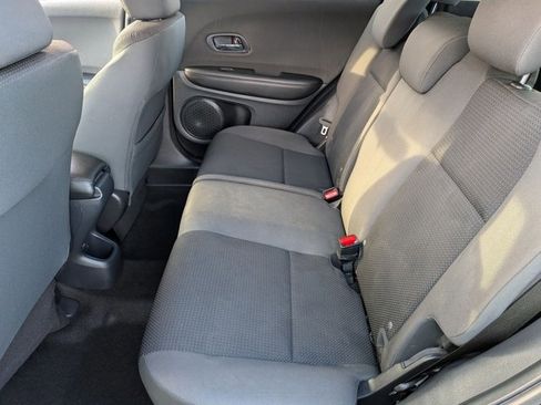 Used 2022 Honda HR-V LX image 18