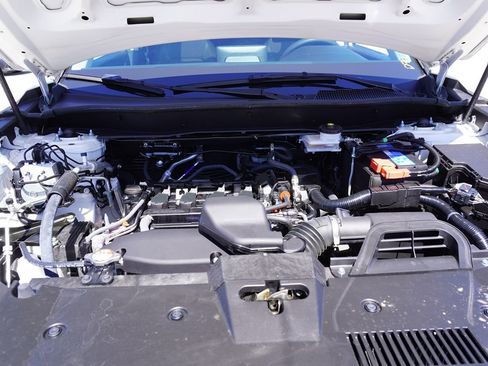 Used 2024 Honda CR-V EX image 6