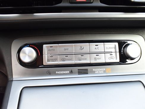 Used 2023 Hyundai Kona SE w/ Cargo Package FWD image 29