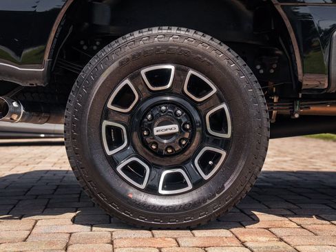 Used 2026 Ford F250 Platinum AWD/4WD image 13